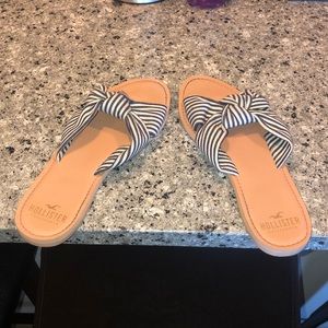 HOLLISTER SANDALS